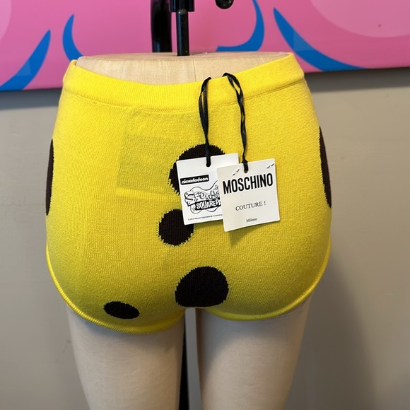 Moschino Sponge Bob Wool Knit Shorts NWT - Picture 4 of 11